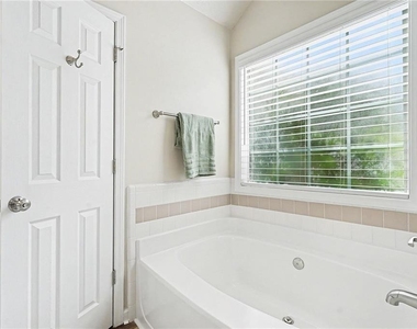 1545 Quail Point Run - Photo Thumbnail 13