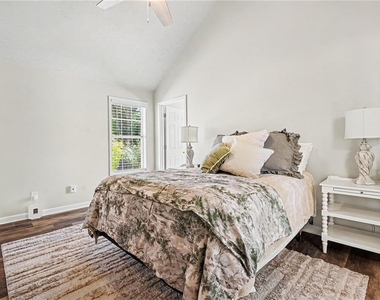 1545 Quail Point Run - Photo Thumbnail 11