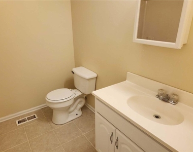 3761 Parks Drive - Photo Thumbnail 13