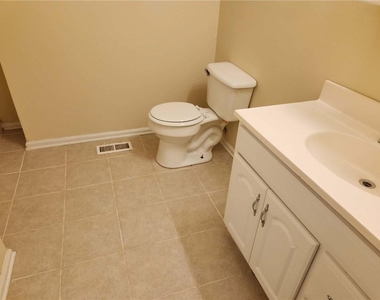 3761 Parks Drive - Photo Thumbnail 14