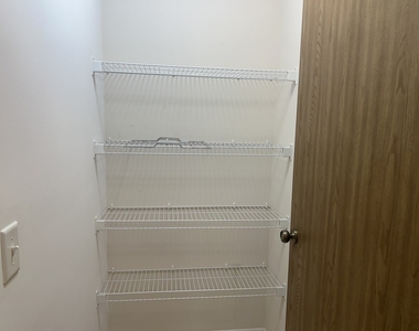 20 Ashburn Court - Photo Thumbnail 13