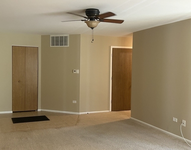 20 Ashburn Court - Photo Thumbnail 2