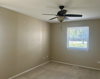 20 Ashburn Court - Photo Thumbnail 9