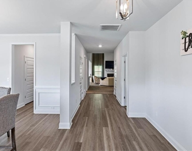 365 Bramlett Ridge Drive - Photo Thumbnail 4