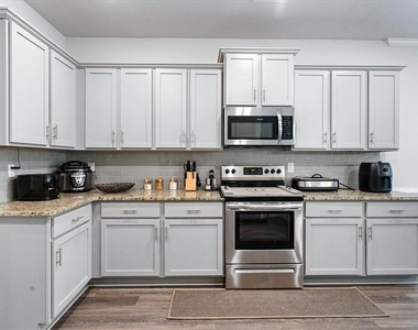 365 Bramlett Ridge Drive - Photo Thumbnail 18