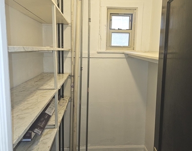 7014 S Crandon Avenue - Photo Thumbnail 10