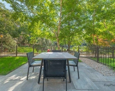 1330 W Monroe Street - Photo Thumbnail 11