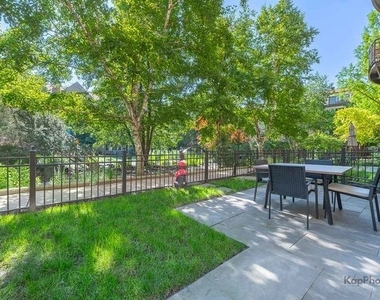 1330 W Monroe Street - Photo Thumbnail 24