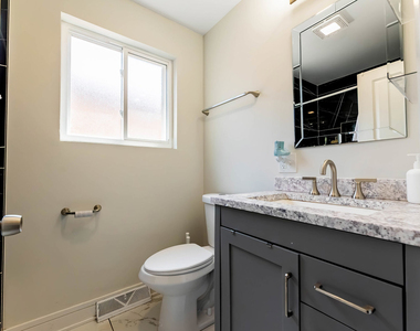 9154 S Luella Avenue - Photo Thumbnail 17