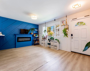 9154 S Luella Avenue - Photo Thumbnail 2