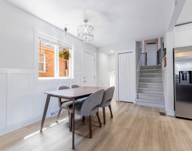 9154 S Luella Avenue - Photo Thumbnail 7