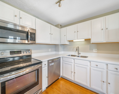 711 W Gordon Terrace - Photo Thumbnail 7