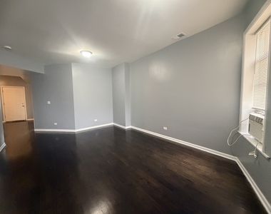 4555 S Wabash Avenue - Photo Thumbnail 7