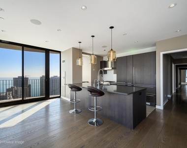 225 N Columbus Drive - Photo Thumbnail 8