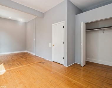 1633 Oak Avenue - Photo Thumbnail 4