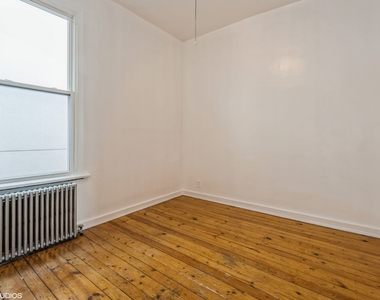 1633 Oak Avenue - Photo Thumbnail 8