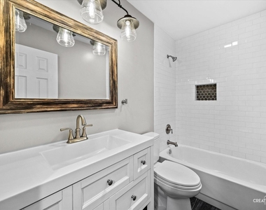 1114 S President Street - Photo Thumbnail 9