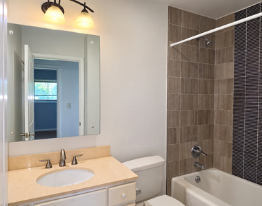 1070 Winwood Drive - Photo Thumbnail 12