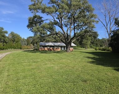 1070 Winwood Drive - Photo Thumbnail 1