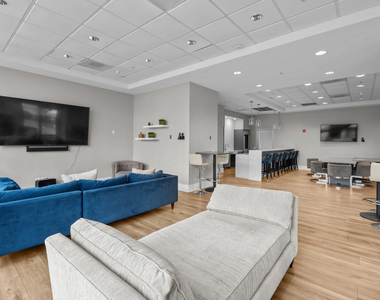 545 N Dearborn Street - Photo Thumbnail 30