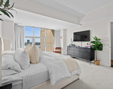 545 N Dearborn Street - Photo Thumbnail 10