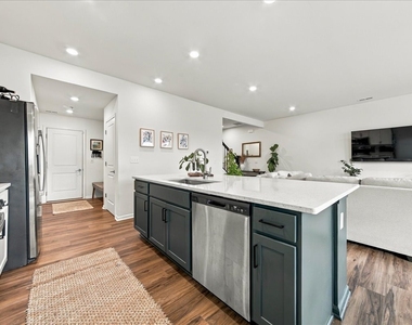 1088 Moraine Drive - Photo Thumbnail 5