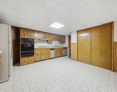 8524 Golfview Drive - Photo Thumbnail 28
