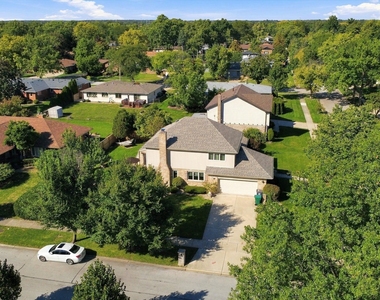 8524 Golfview Drive - Photo Thumbnail 41