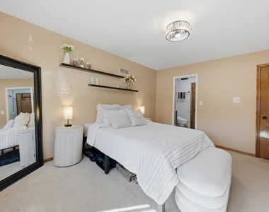 8524 Golfview Drive - Photo Thumbnail 22