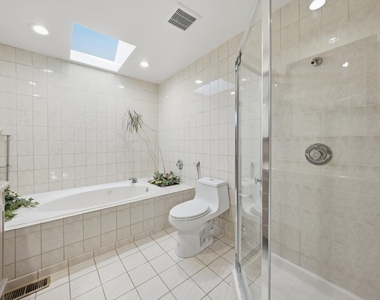 8524 Golfview Drive - Photo Thumbnail 19