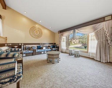 8524 Golfview Drive - Photo Thumbnail 1