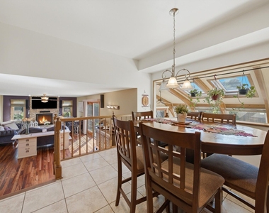 8524 Golfview Drive - Photo Thumbnail 9