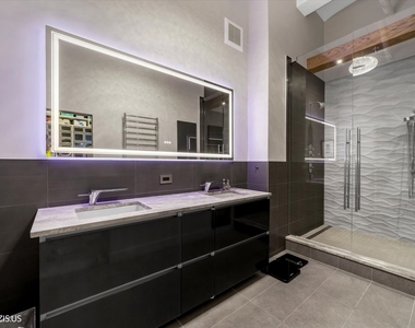 1000 W Washington Boulevard - Photo Thumbnail 39