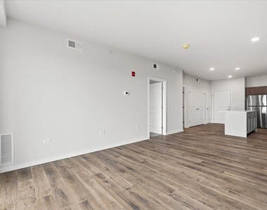 302 Miller Drive - Photo Thumbnail 8