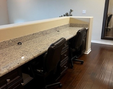 9065 Albion Lane N - Photo Thumbnail 10