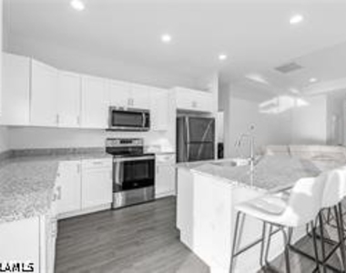 2801 Nancy Drive - Photo Thumbnail 8