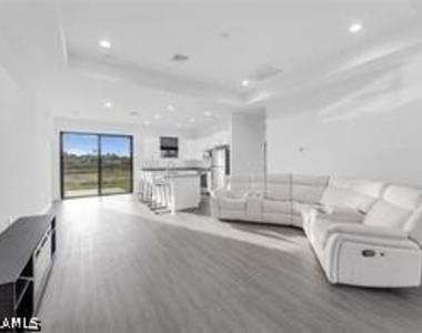 2801 Nancy Drive - Photo Thumbnail 2