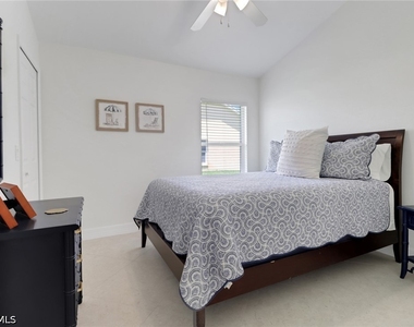 3661 Sunland Lane - Photo Thumbnail 17