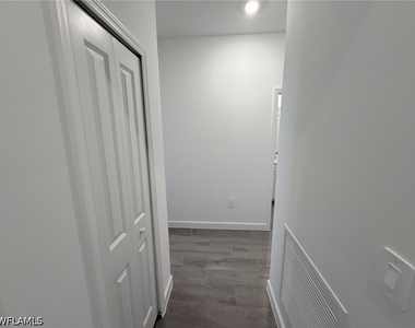 19274 Hinkley Drive - Photo Thumbnail 27