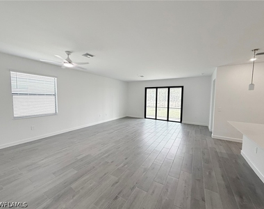 19274 Hinkley Drive - Photo Thumbnail 6
