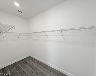 19274 Hinkley Drive - Photo Thumbnail 14