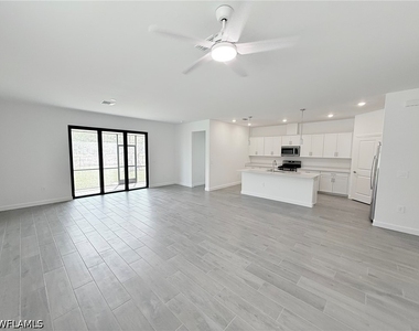 19274 Hinkley Drive - Photo Thumbnail 11