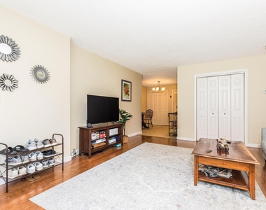 608 Springbrook - Photo Thumbnail 15
