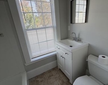 319 Jewett - Photo Thumbnail 10