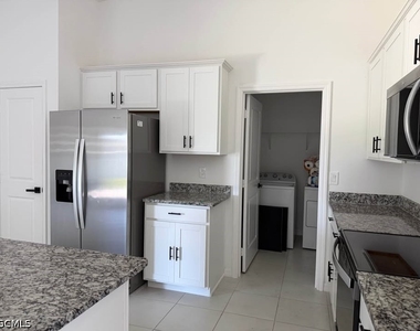 2912 Nw 19th Avenue - Photo Thumbnail 5