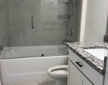 2912 Nw 19th Avenue - Photo Thumbnail 8