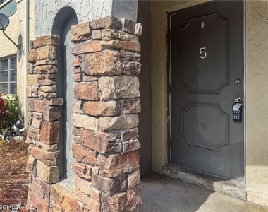 6635 Warwick Circle - Photo Thumbnail 3