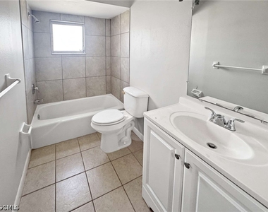 6635 Warwick Circle - Photo Thumbnail 14