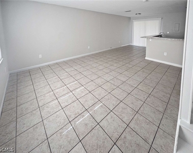 6635 Warwick Circle - Photo Thumbnail 6