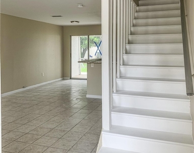 6635 Warwick Circle - Photo Thumbnail 9